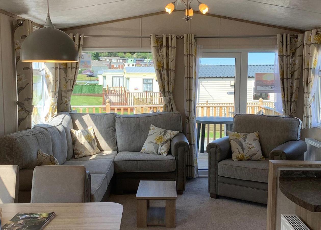 Ocean Heights Holiday Park New Quay  Exteriör bild