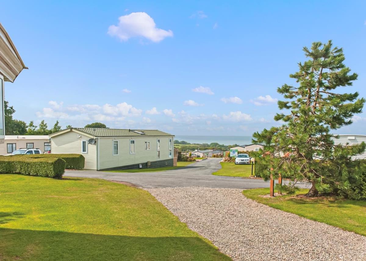 Ocean Heights Holiday Park New Quay  Exteriör bild
